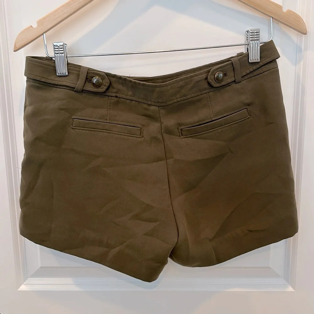 Banana Republic Ryan Fit Shorts - Picture 3 of 5